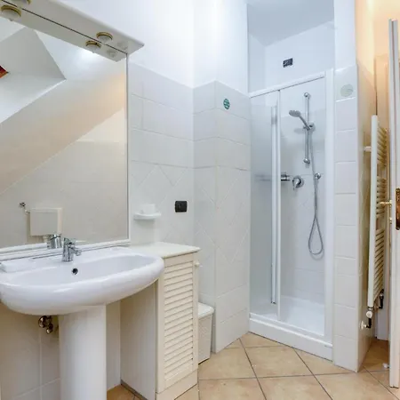 2 Bedroom In * Uscio