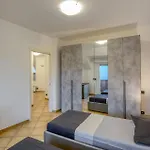 2 Bedroom Gorgeous In Apartment *